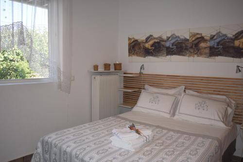 h2h Dafni #Family home near Athens, airport, ports with garden