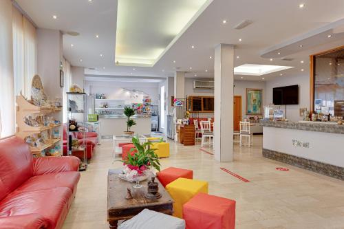 Gallery image of Hotel Kiss in Cesenatico