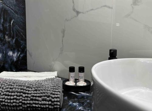 Deseo Apartments