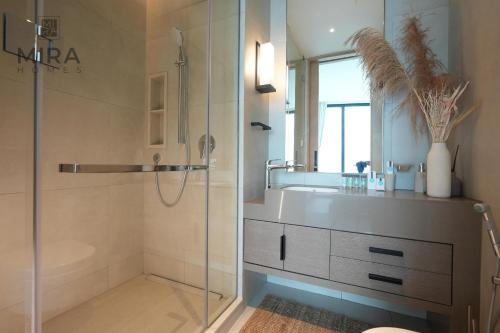 Koupelna v ubytování Serviced 2 bedroom with beach access