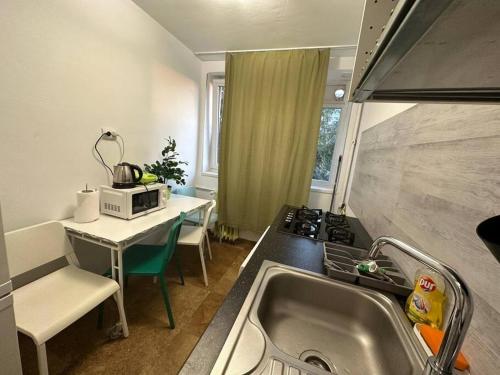 24 IOR by Green Apartments