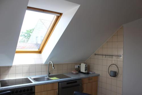 A kitchen or kitchenette at Ferienwohnung zur goldenen Breze