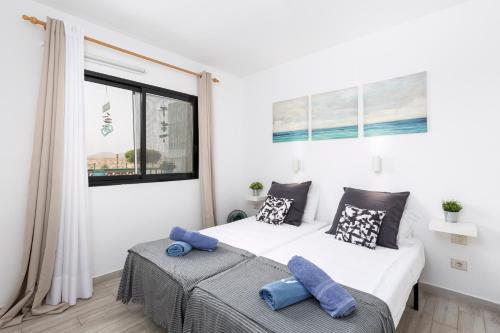 Home2Book Casa Los Chispos Corralejo, Terrace&Pool