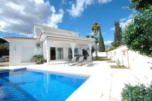 Private Villa, Heated Pool Puerto Banus Marbella