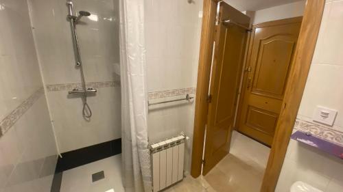 Ένα μπάνιο στο Apartamento Cal Albir
