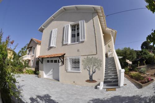 Gallery image of Clos Victor spacieux 2 pièces in Toulon