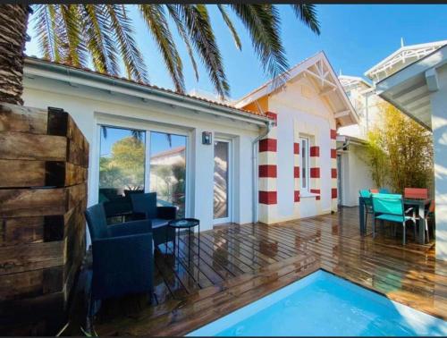 LOCATION MAISON LES PIEDS DANS L'EAU - 8 personnes