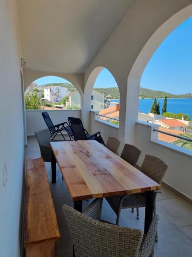 Apartmani Ana, Razanj, Rogoznica, Hrvatska