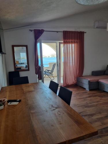 Apartmani Ana, Razanj, Rogoznica, Hrvatska