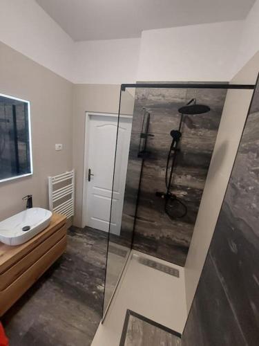 Chillton Apartment
