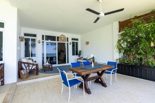 Fotografie z fotogalerie ubytování Ivy's Cove Beach Side Condo - Luxury Villa v destinaci Whitehouse