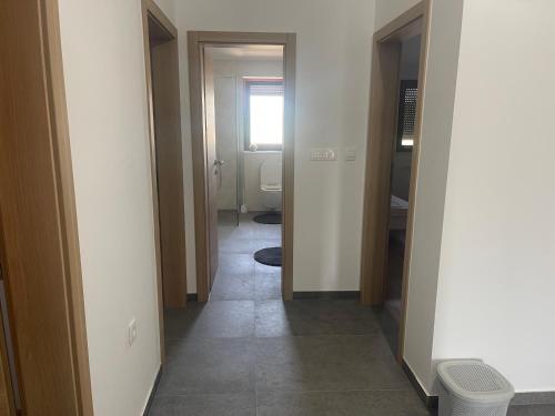 Ένα μπάνιο στο Apartman Ž