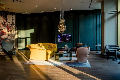 Posezení v ubytování Motel One Graz