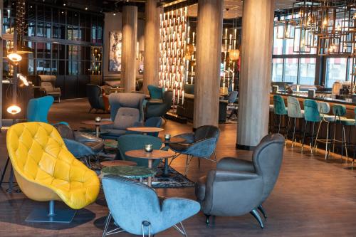 Гостиная зона в Motel One Berlin-Spittelmarkt