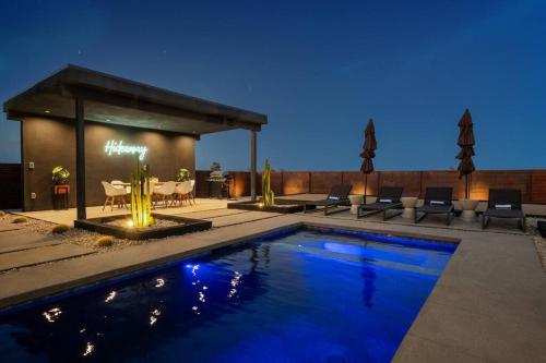 Piscina en o cerca de Black C House