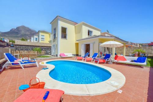 Villa Atenas by Villa Plus