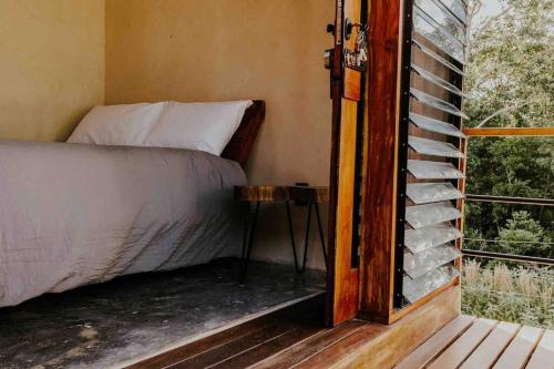 Μπαλκόνι ή βεράντα στο Luxury treehouse Tulum jungle /Casa Danzantes