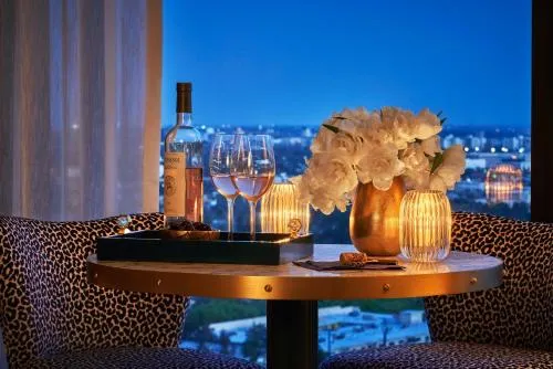 The Sun Rose West Hollywood photo 6