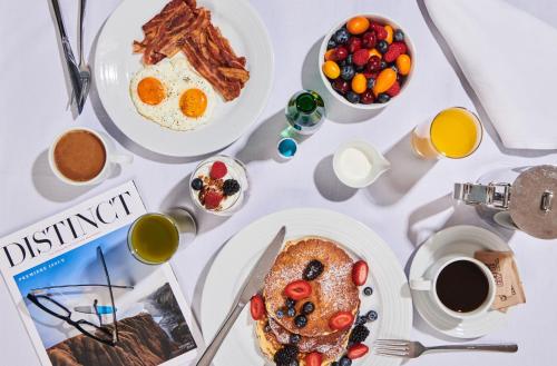 Jídlo v hotelu nebo okolí