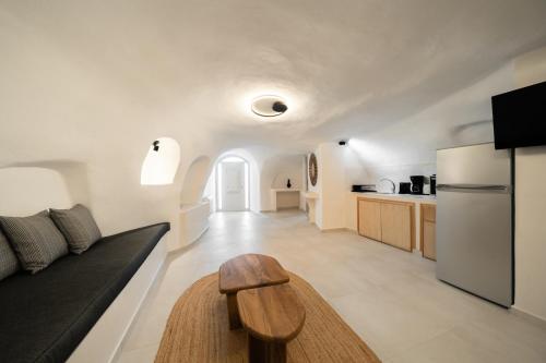 Spilia Caves Santorini