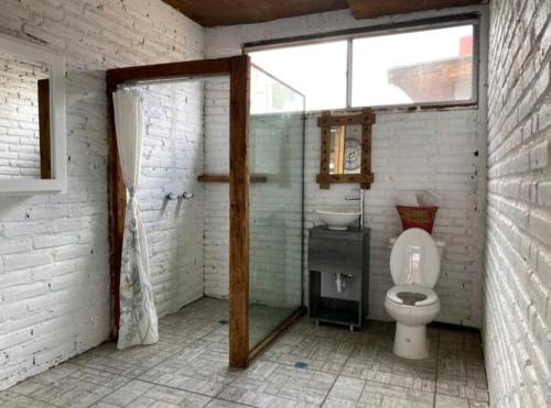 A bathroom at Loft DT con mesa de billar