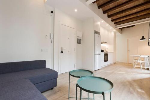 Modern and bright apartment well located in Gracia