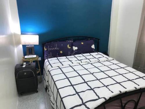 Ένα ή περισσότερα κρεβάτια σε δωμάτιο στο Rainiers Private Resort house has 2 rooms 2 huts total of 5 rooms
