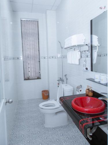 Ένα μπάνιο στο Minh Minh Nam 2 Hotel