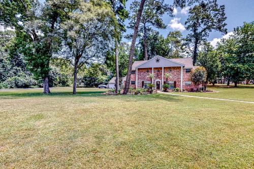 a house with a large yard in front of it at Sunstone Vista in Westfield