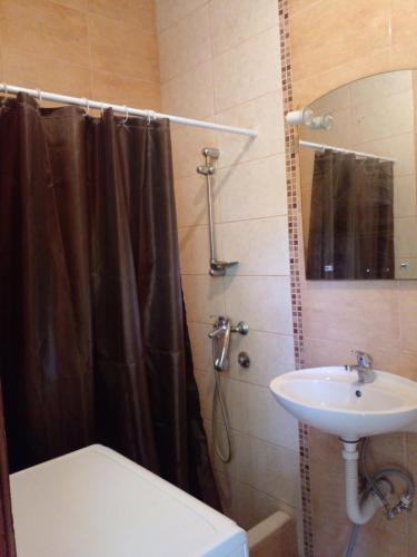 Ένα μπάνιο στο Leon