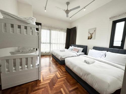 TTs HOME3 Mews 4-8Pax Pavilion KLCC Kuala Lumpur