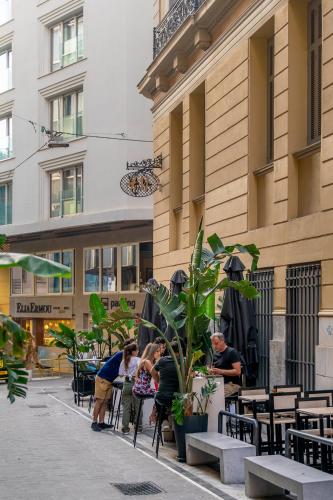 Divine 2BR Apartment in the Heart of Athens