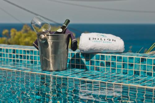 Ποτά στο Enilion Luxury Suites