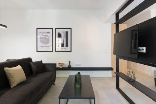 Academy Elegant Apartment #201