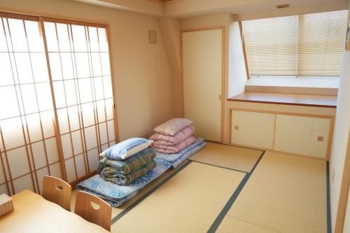 501/大阪人气景点黑门市场步行1分钟，日本桥、难波、心斋桥、道顿堀都在步行圈内