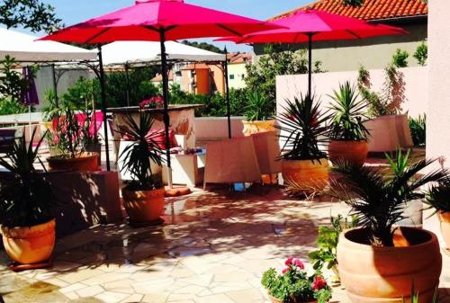 Luxury Apartments Marhella & Jakov - Two-Bedroom Apartment With Terrace
