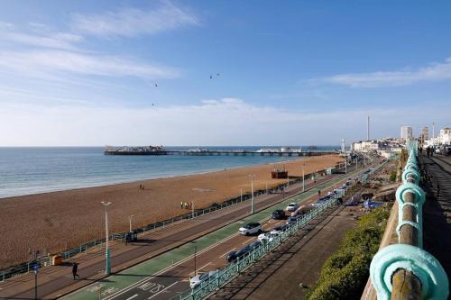 Cosy studio flat moments from the beach, Kemptown photo 11