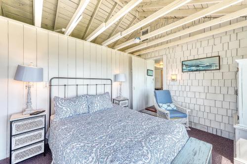 Giường trong phòng chung tại Castle Rock & Sea Belle Cottages