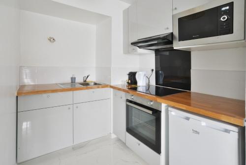 Dapur atau dapur kecil di La Villa des Arts