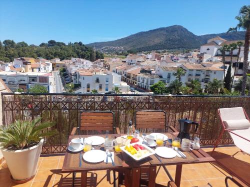 Ein allgemeiner Bergblick oder ein Berglick von der Ferienwohnung aus