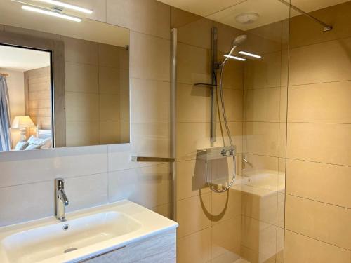Appartement de Standing au Centre des Gets - 8 Couchages, Terrasse, Garage, Proche Pistes