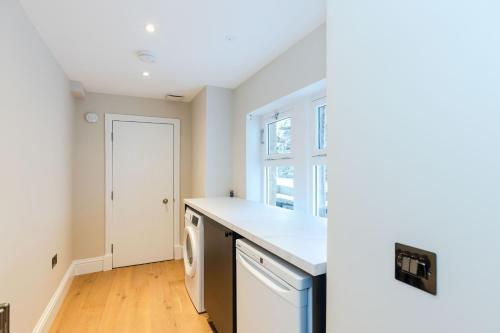 Dragon Suites Luxury Serviced Apartments at Walker Street photo 65