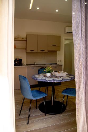 Una cocina o zona de cocina en Fiore dei Templi - luxury suite experience