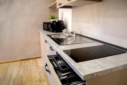 Una cocina o zona de cocina en Fiore dei Templi - luxury suite experience