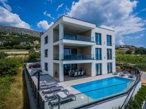 Luxury villa Bellevue