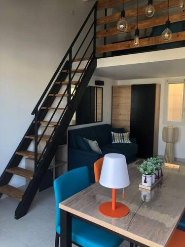 T1 bis à proximité directe du village naturiste