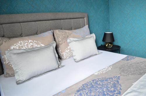 Cama o camas de una habitación en MOOW Belgrade Waterfront View Apartments