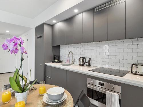 SPECIAL OFFER - Miami 2BR - 1 & Half Bath - Steps to Kaseya Center photo 12