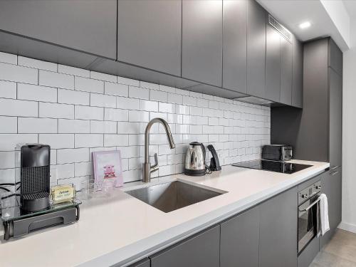 SPECIAL OFFER - Miami 2BR - 1 & Half Bath - Steps to Kaseya Center photo 10