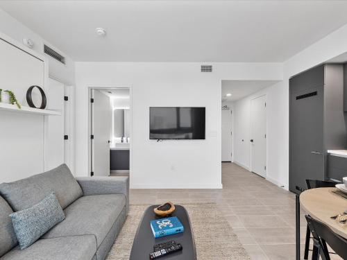 SPECIAL OFFER - Miami 2BR - 1 & Half Bath - Steps to Kaseya Center photo 19